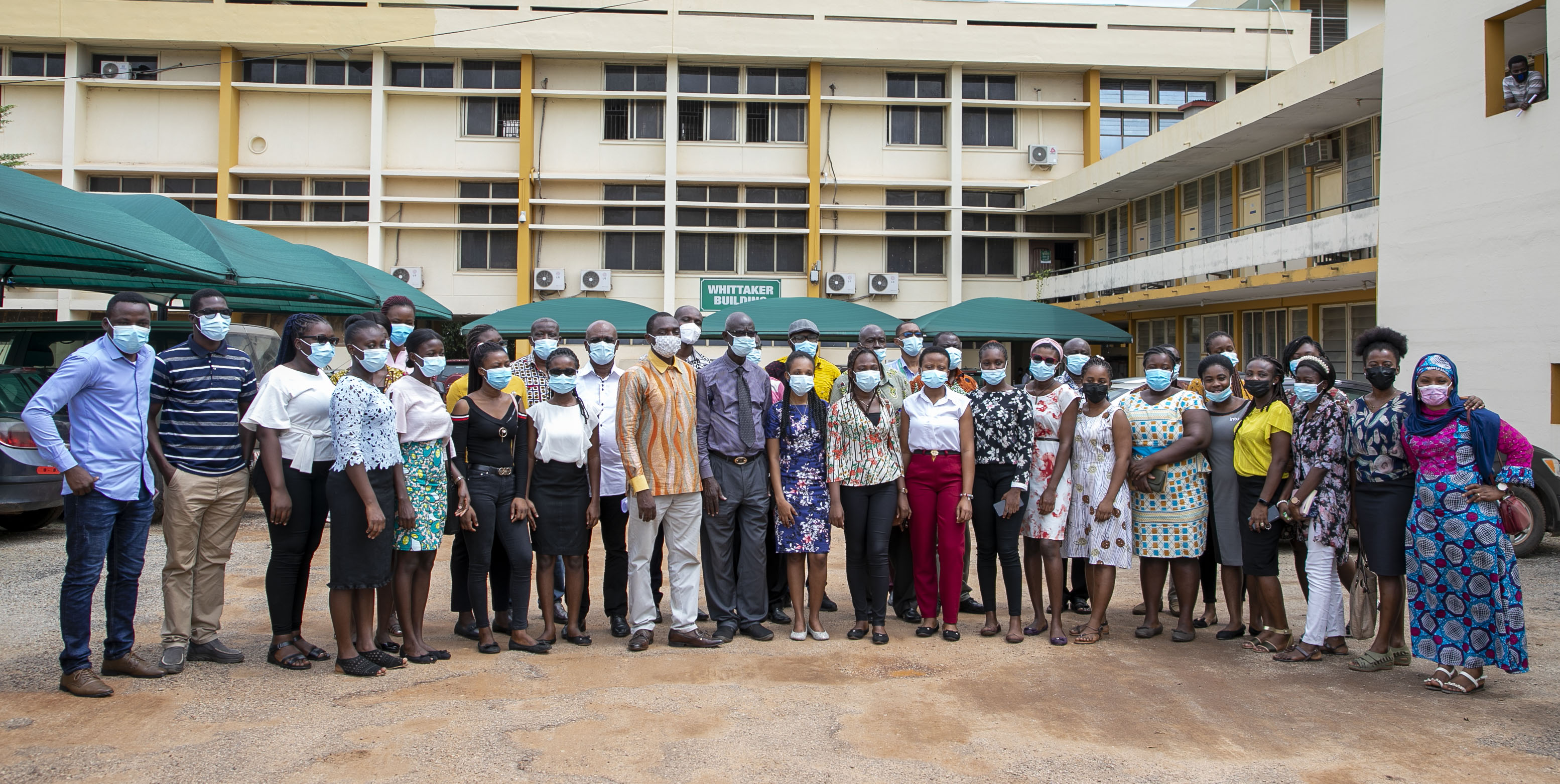 21 Outstanding Female Students From College Of Science Receive Financial Support